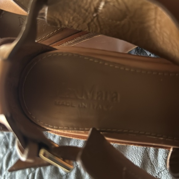 MaxMara Woman’s Brown Leather Strap Buckle‎ Wedges - Picture 10 of 10